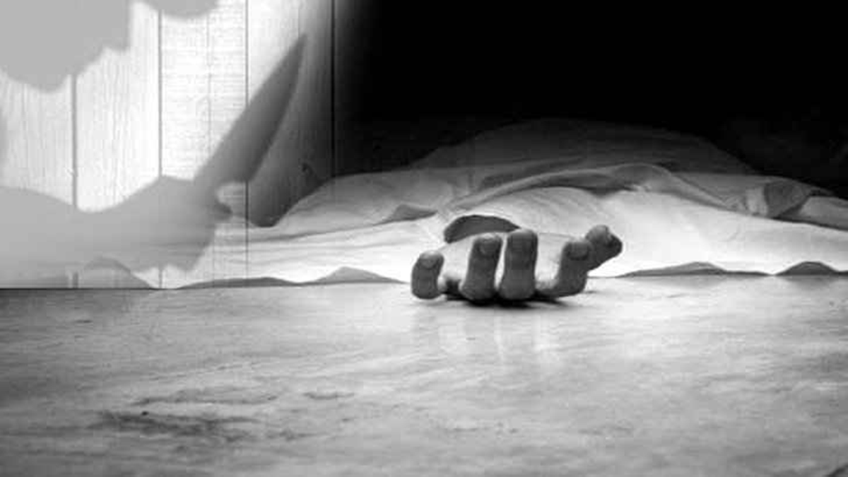 গাজীপুরে স্বামীর ছুরিকাঘাতে গৃহবধূ নিহত