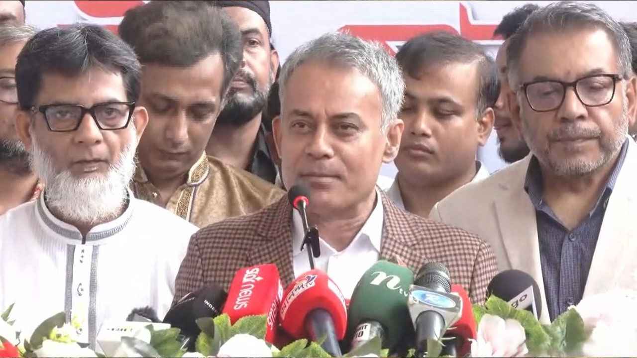 ঈদযাত্রায় টিকিট কিনতে ৩৭ লাখ চেষ্টা করলেও পেয়েছে ৩৬ হাজার: রেলমন্ত্রী