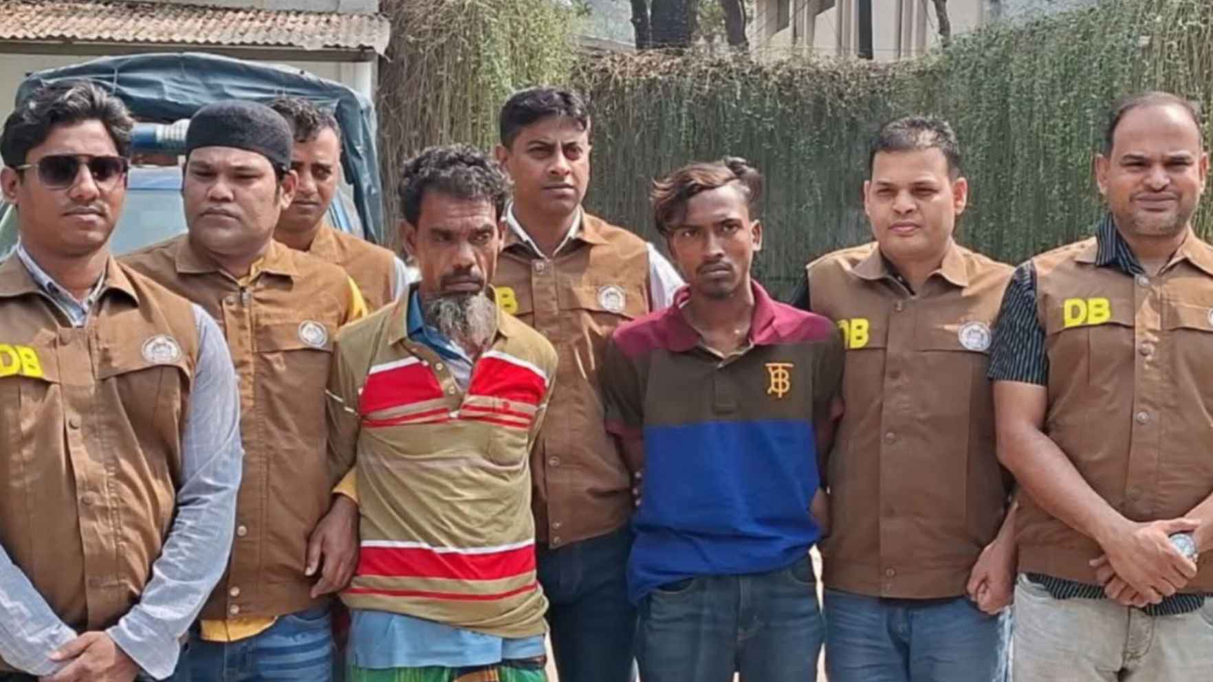 মাধবদীতে কিশোরী ধর্ষণ ও হত্যা মামলার ৭ আসামি ৮ দিনের রিমান্ডে