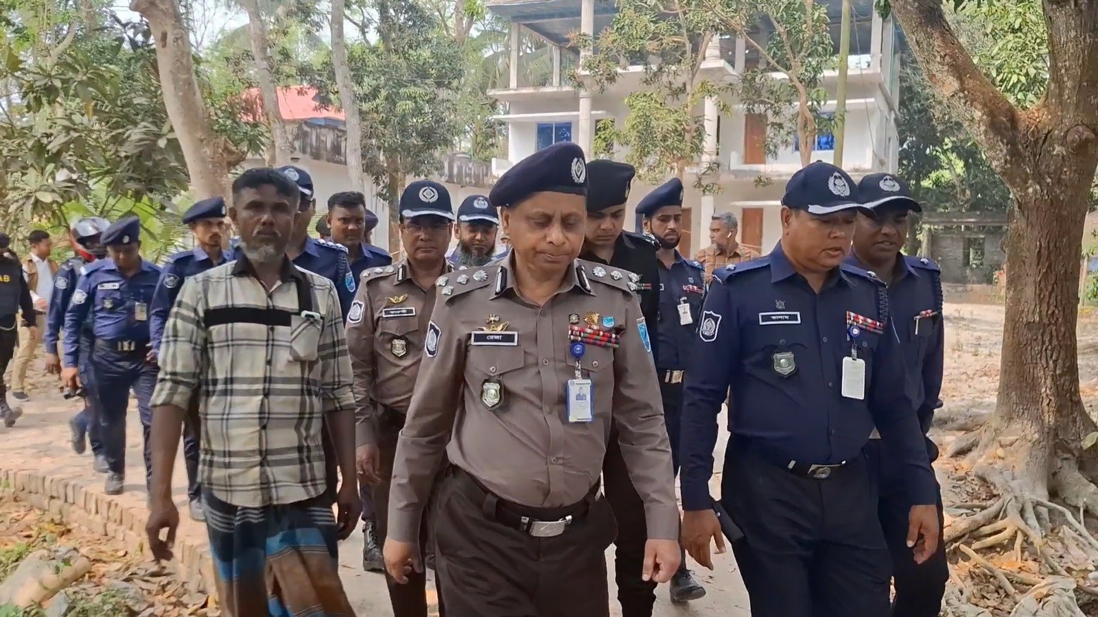 8f5ef8bc-222f-431c-8fc5-3d7840acad26