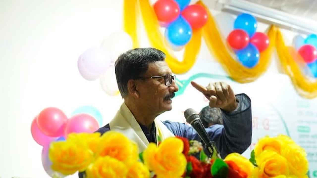 ‎শিক্ষার্থীদের তৃতীয় কোনো ভাষায় দক্ষতা অর্জনের আহ্বান সাবেক উপদেষ্টার