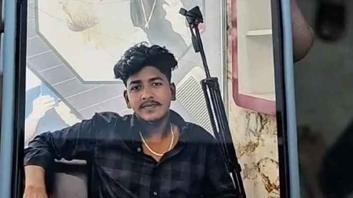 কলেজছাত্রকে পুলিশ পরিচয়ে ধাওয়া, গুলি করে হত্যা