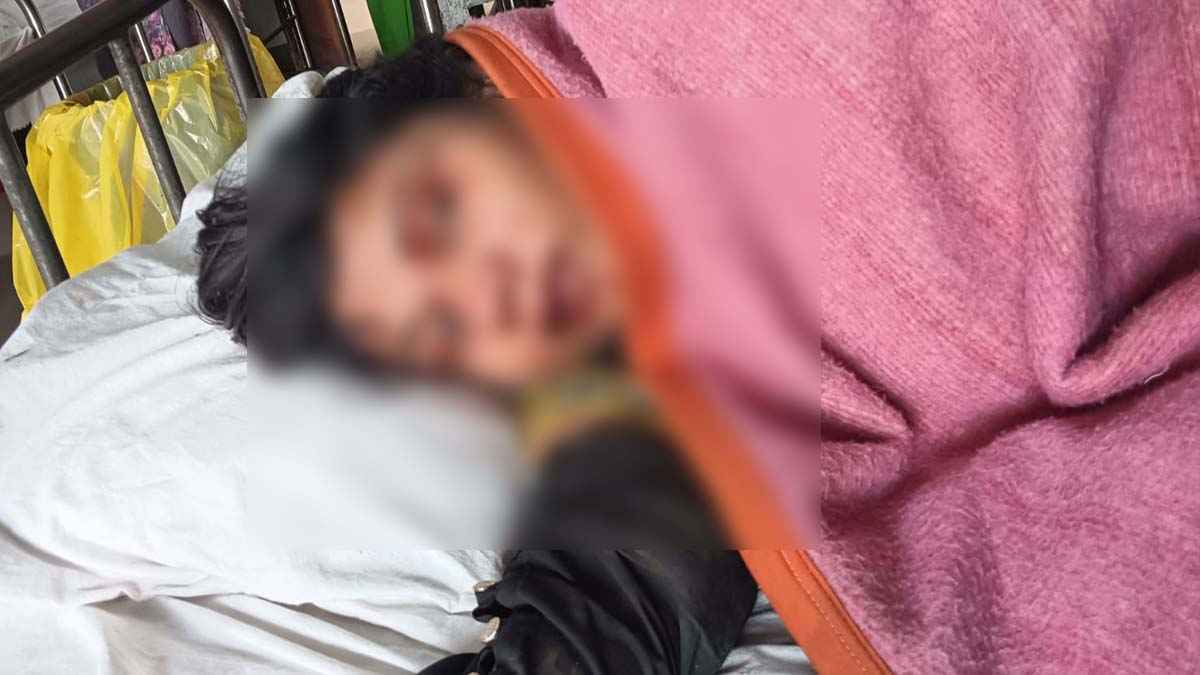 সান্তাহারে চলন্ত ট্রেন থেকে লাফ দিয়ে নারীর আত্মহত্যার চেষ্টা
