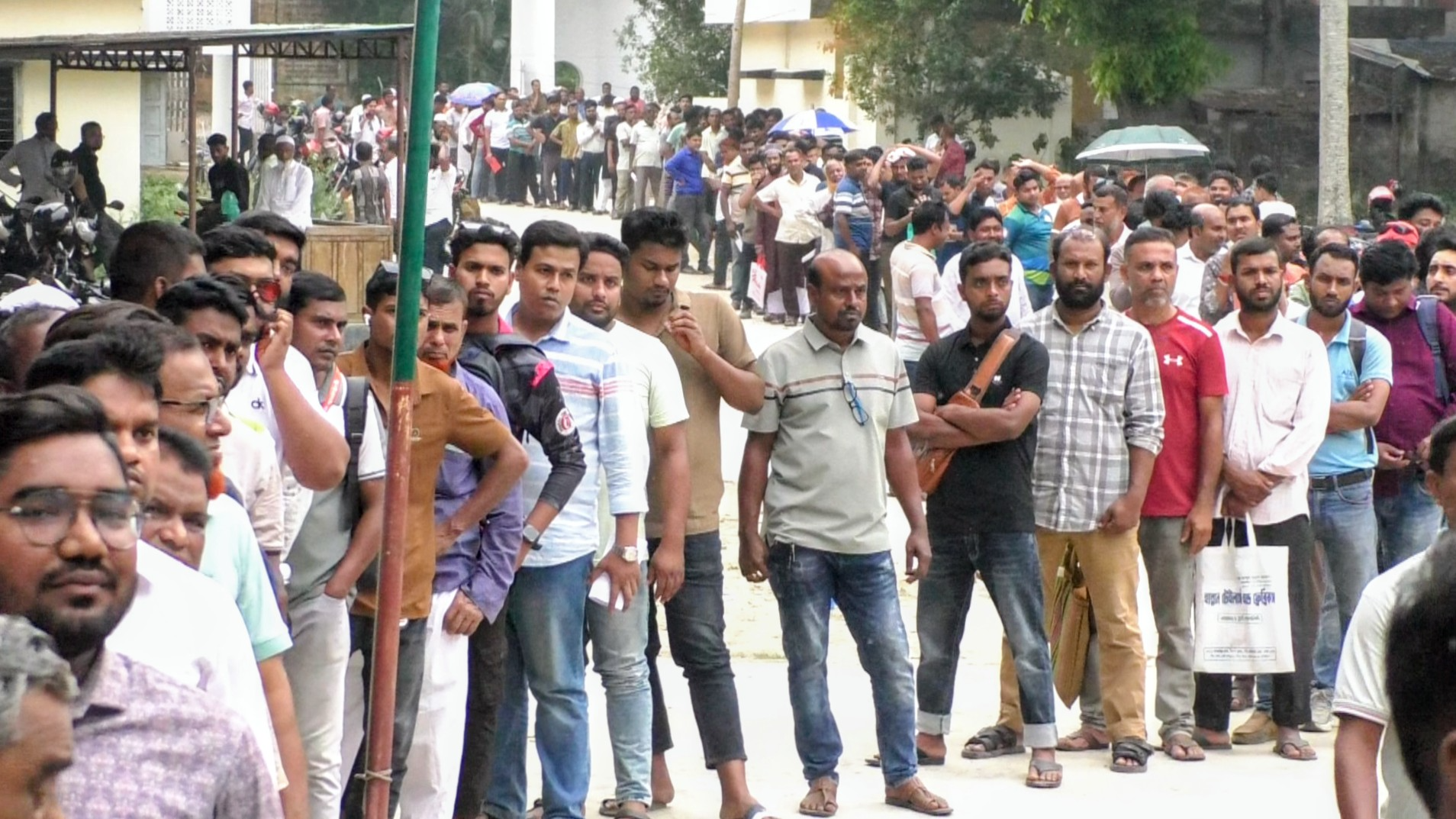 চুয়াডাঙ্গায় ‘ফুয়েল কার্ড’ বিতরণের সময় বাড়ল আরও দুইদিন