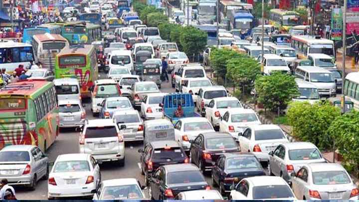 ঢাকার কোন কোন সড়কে আজ এড়িয়ে চলবেন