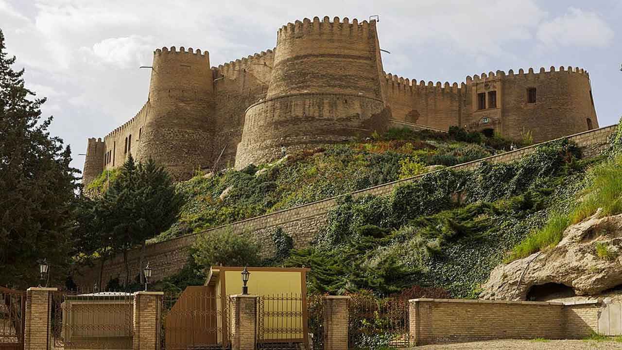 মার্কিন–ইসরায়েলি হামলায় ক্ষতিগ্রস্ত ইরানের ঐতিহাসিক স্থাপনাসমূহ