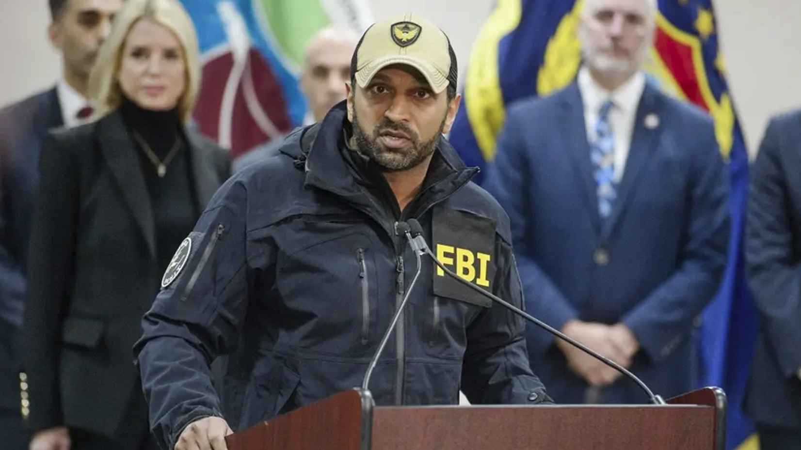 এফবিআই প্রধানের ইমেইল হ্যাক করল ইরানি হ্যাকাররা