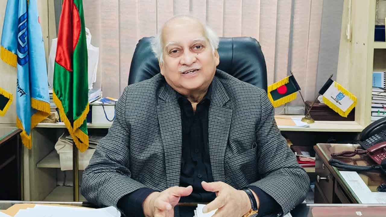 ইউজিসি চেয়ারম্যান অধ্যাপক এস এম এ ফায়েজের পদত্যাগ