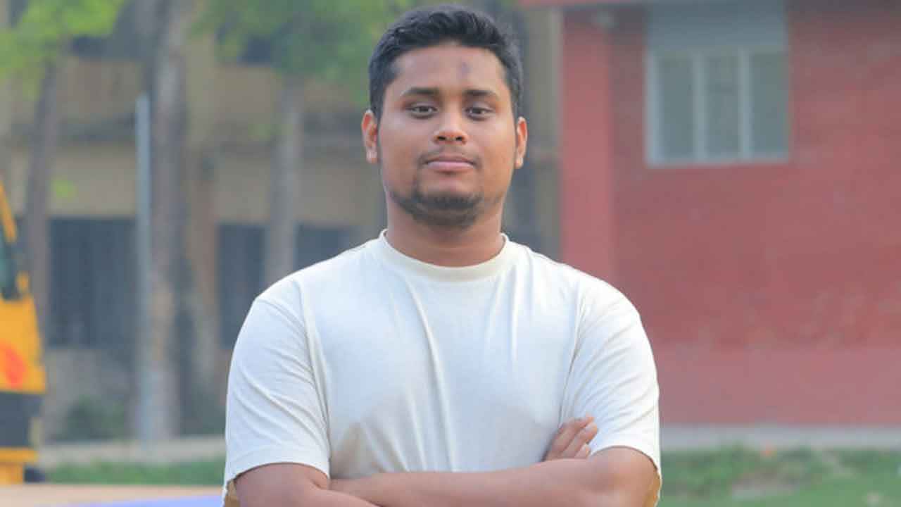 সংসদ থেকে ওয়াক আউট করে যা বললেন হাসনাত