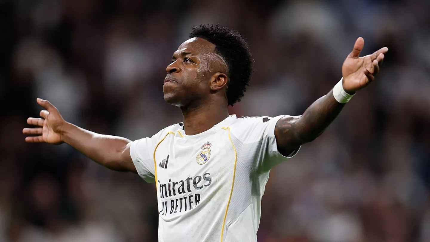 রিয়ালের প্রেসিডেন্টকে জোড়া গোল উৎসর্গ করলেন ভিনিসিয়ুস