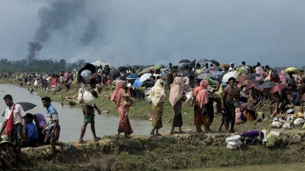 রোহিঙ্গা যাচাই এগোলেও ফেরত অনিশ্চিত, দায়ী রাখাইনের সংঘাত