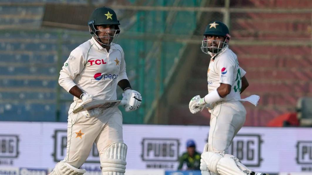 বাংলাদেশ সফরের আগে নতুন কোচ পাচ্ছে পাকিস্তান