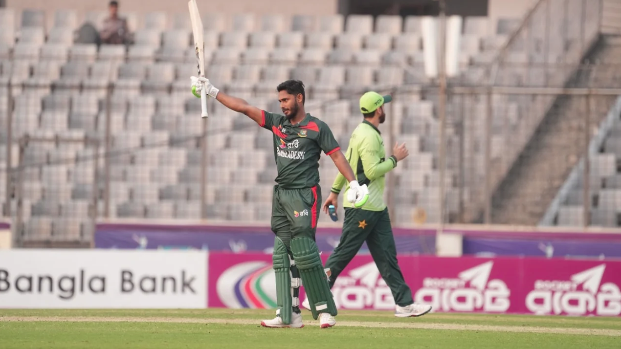 তামিমের সেঞ্চুরির পরও তিনশ হল না বাংলাদেশের