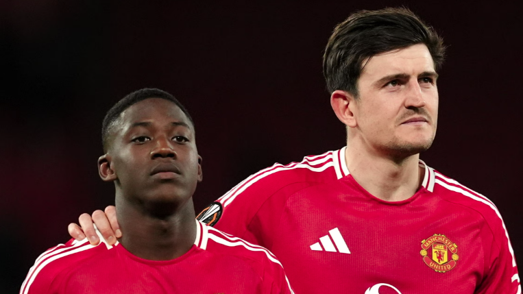 পেনাল্টি না দেওয়ায় ক্ষুব্ধ ম্যানইউ কোচ