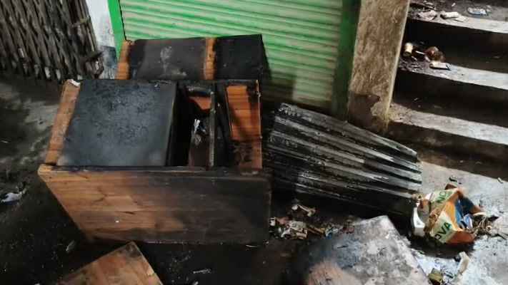 কালীগঞ্জে আগুনে পুড়ল ৪০ লাখ টাকার ইলেকট্রিক পণ্য