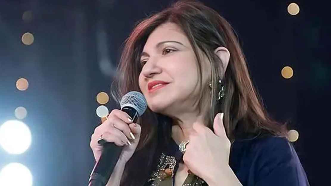 শ্রবণশক্তি হারিয়ে গান থেকে দূরে অলকা ইয়াগনিক, আর কি ফেরা হবে? 