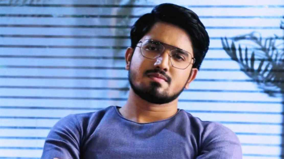 সামাজিক মাধ্যমে ভাইরাল জনপ্রিয় অভিনেতার ব্যক্তিগত ভিডিও 