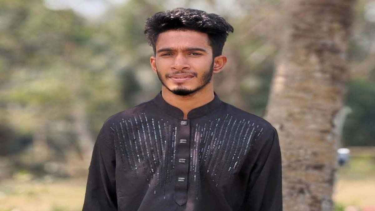 শিবচরে ধর্ষণ চেষ্টার অভিযোগে যুবককে গণপিটুনি দিয়ে পুলিশে সোপর্দ