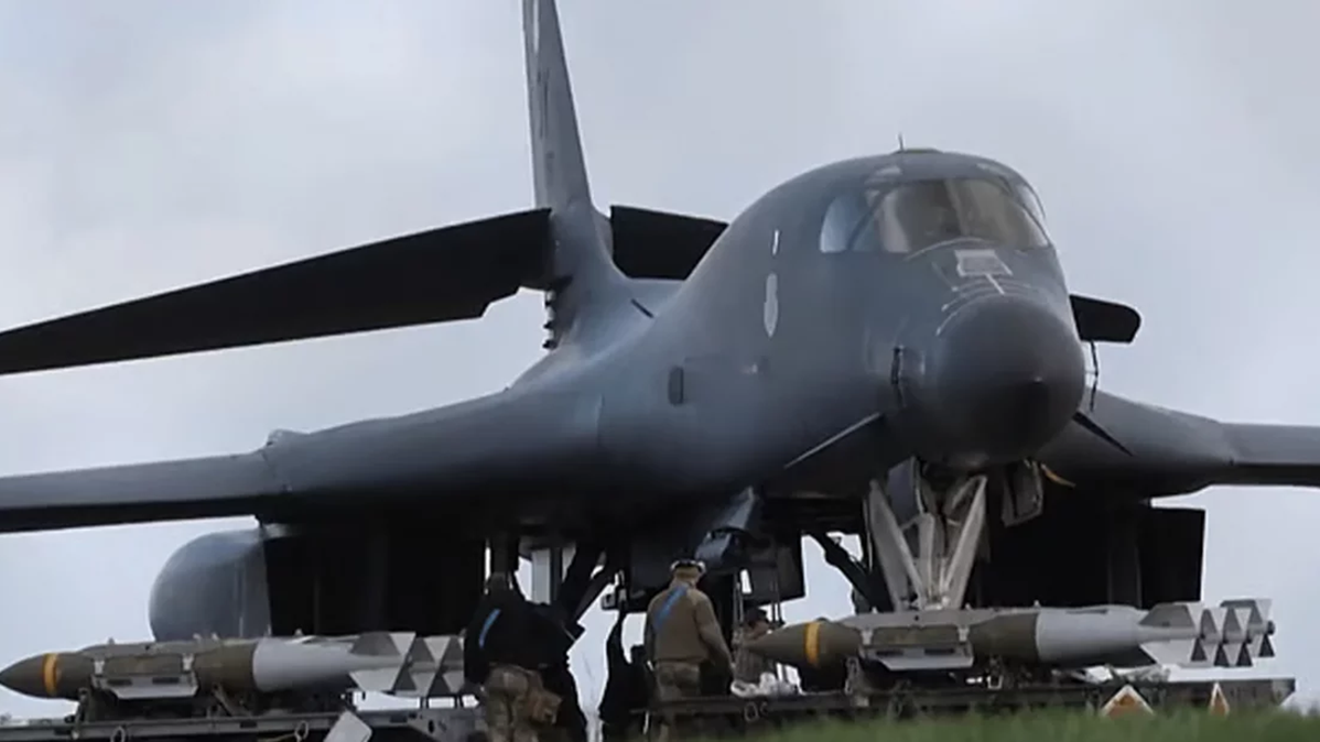 ইরানের হামলার জন্য এবার ‘বি-১ বোমারু বিমান’ প্রস্তুত করছে যুক্তরাষ্ট্র