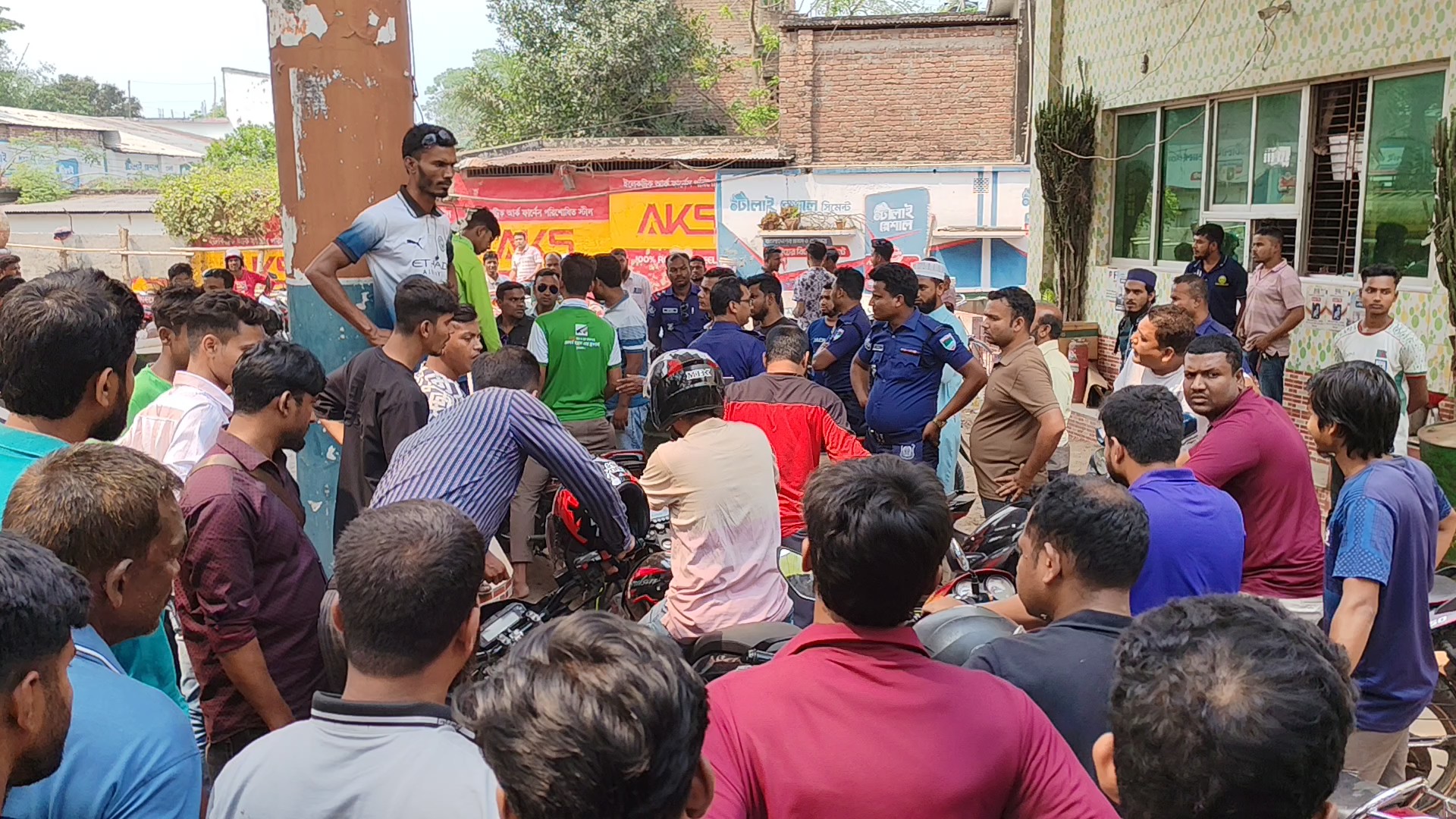 b9e703e8-1add-4013-aba9-e16280db43f1 b9e703e8-1add-4013-aba9-e16280db43f1