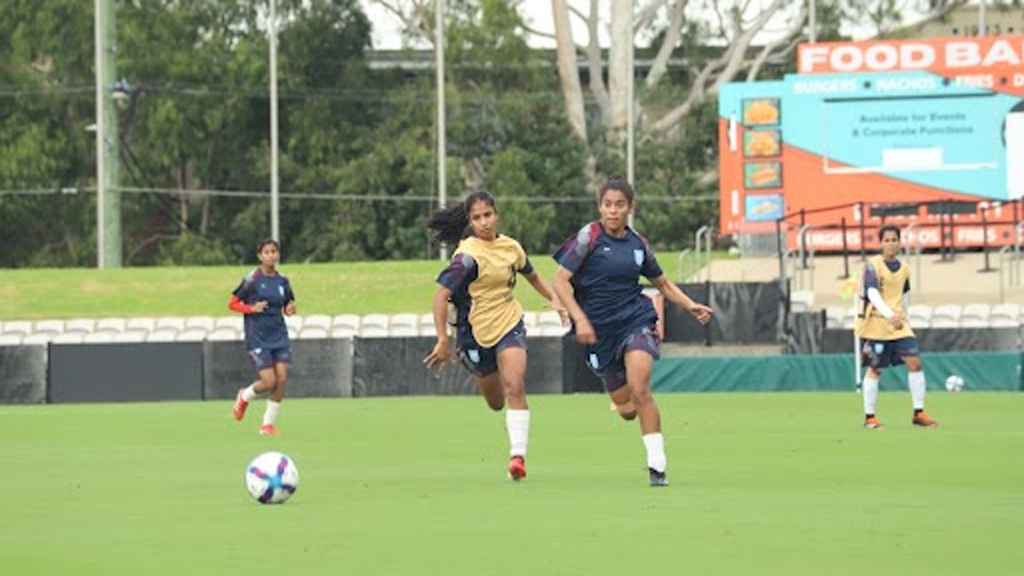 চীনকে চাপ হিসেবে নিচ্ছেন না বাংলাদেশ