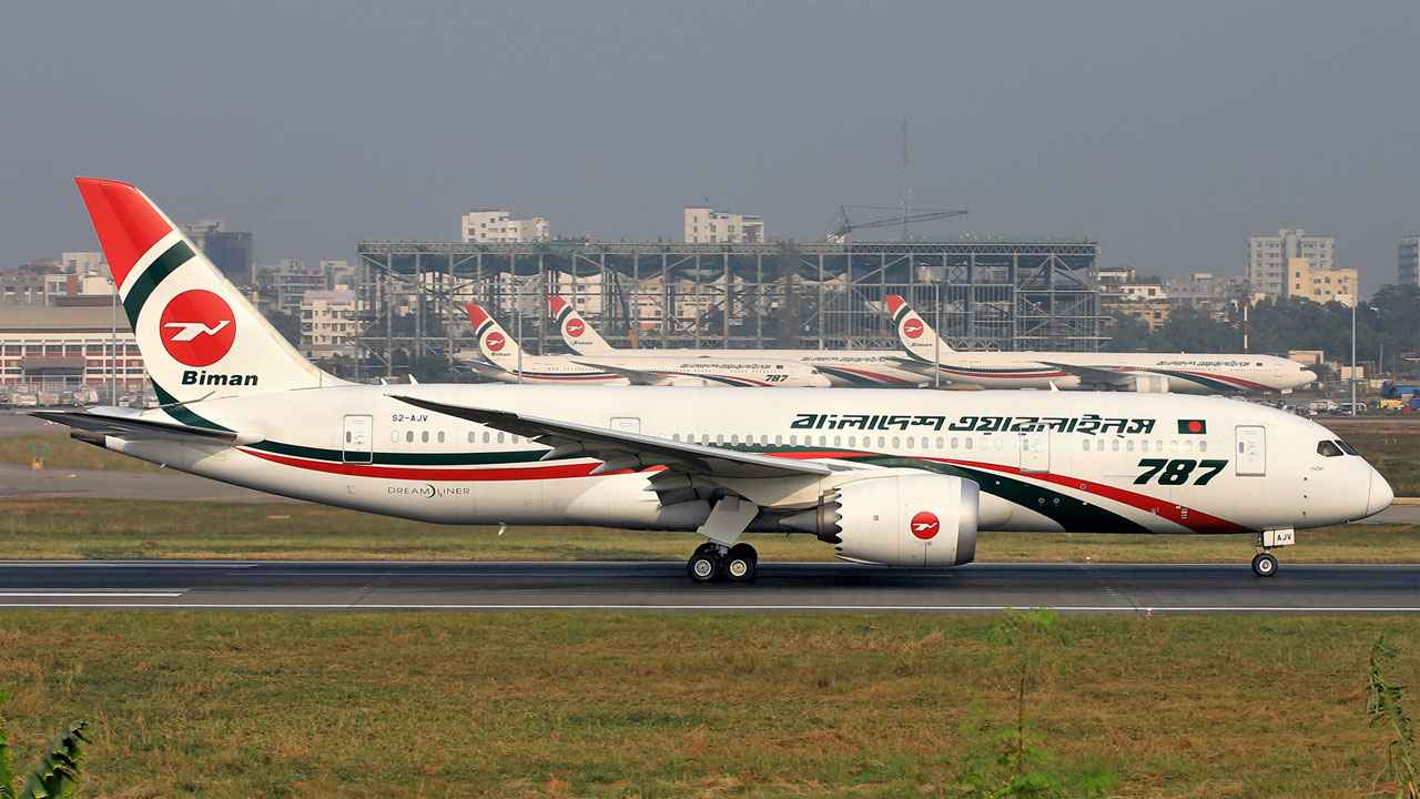 ২৪ ঘণ্টায় আরও ৩৮ ফ্লাইট বাতিল 