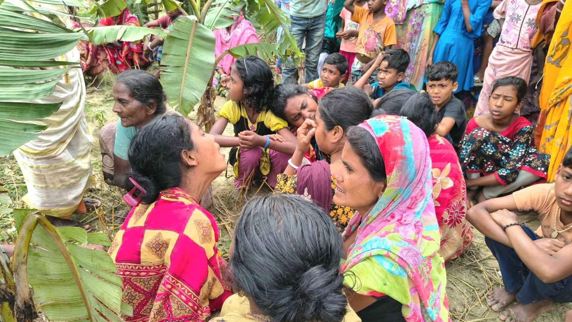 নওগাঁয় আত্রাই নদী থেকে নারীর মরদেহ উদ্ধার