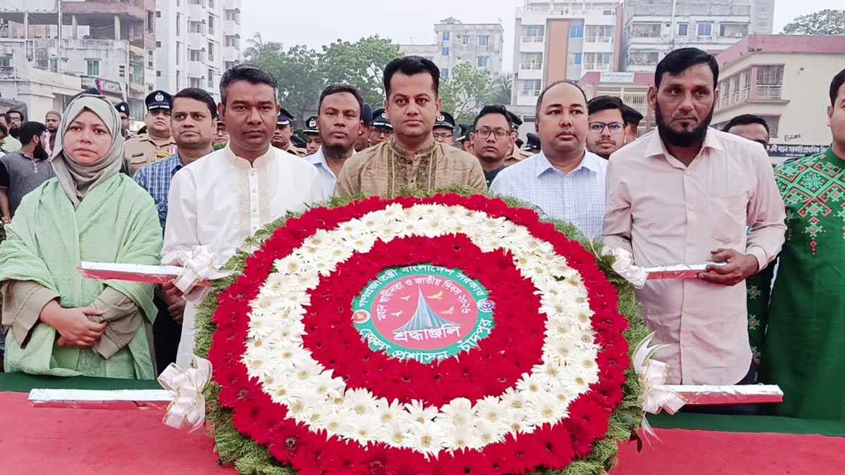 মহান স্বাধীনতা ও জাতীয় দিবসে চাঁদপুরে সর্বস্তরের শ্রদ্ধা নিবেদন