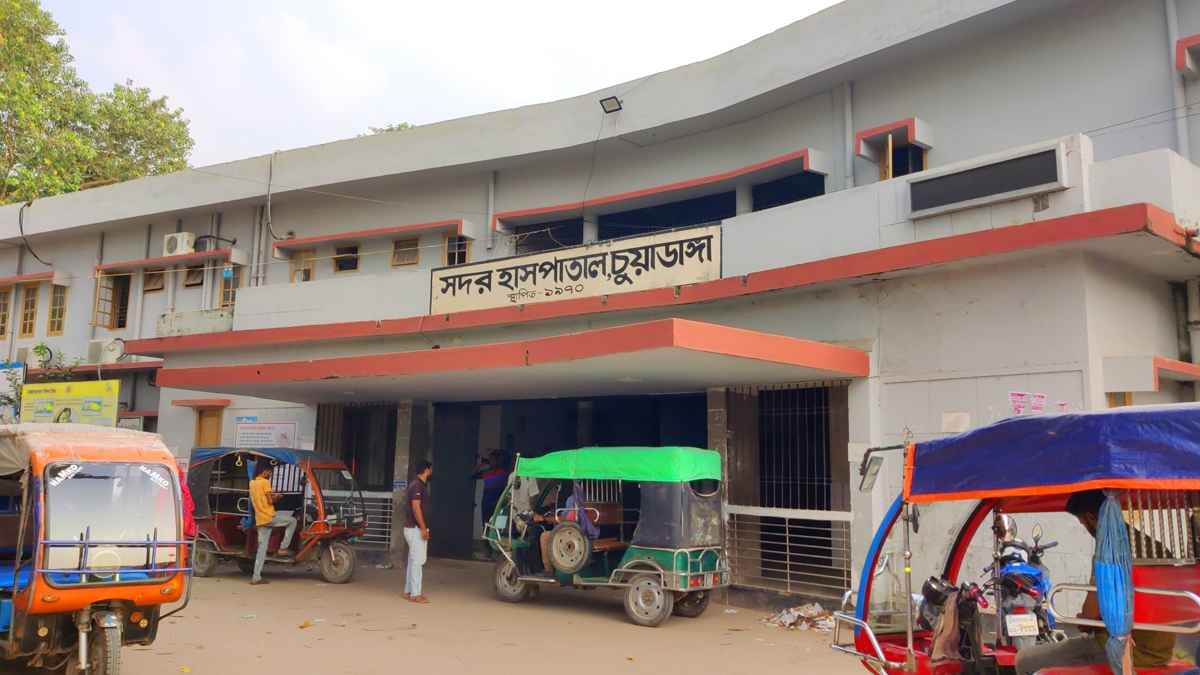 চুয়াডাঙ্গায় নামাজ শেষে বাড়ি ফেরার পথে ইজিবাইকের ধাক্কায় বৃদ্ধ নিহত