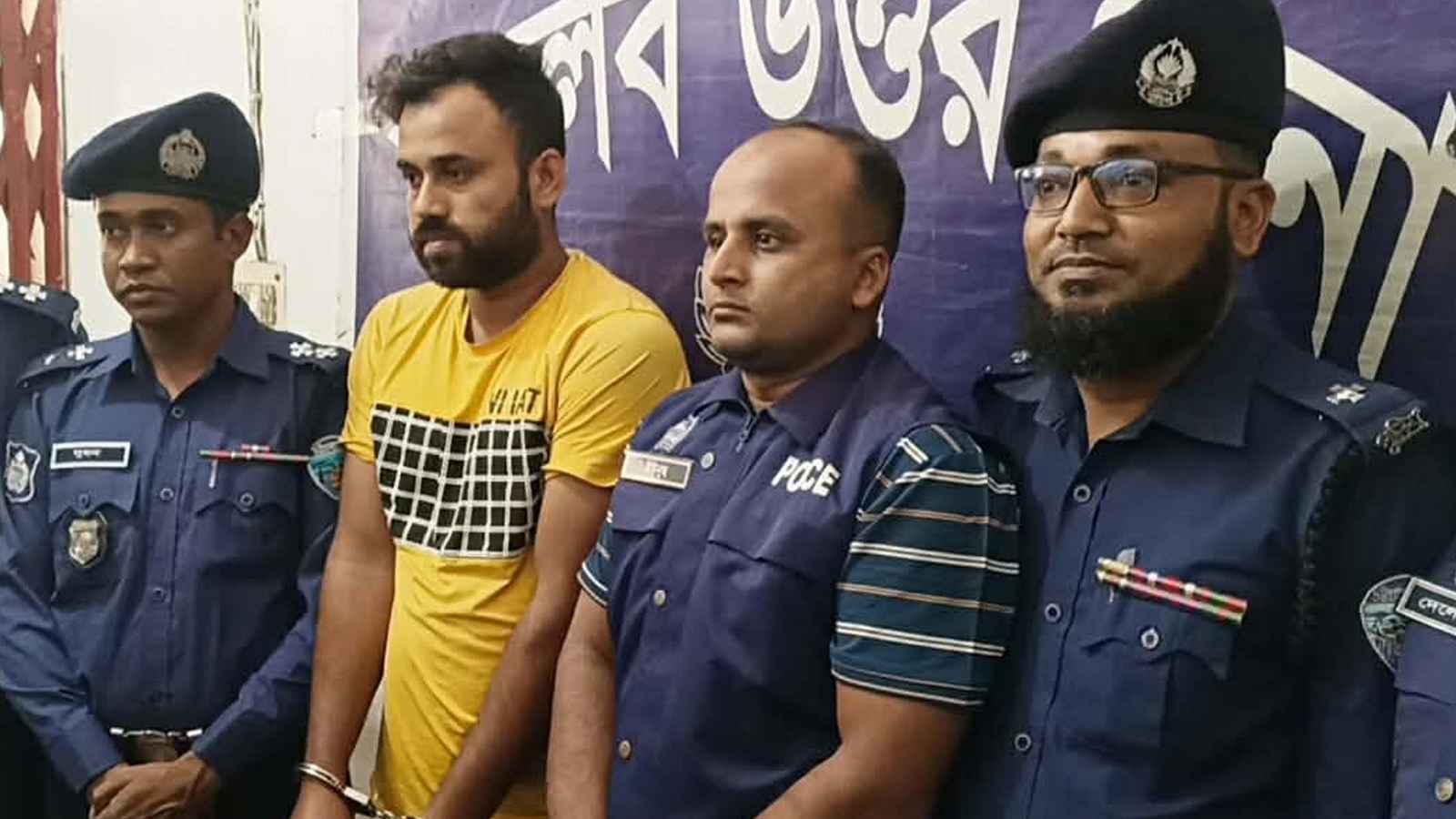 চাঁদপুরে প্রবাসীর বাড়ি থেকে বৃদ্ধার মরদেহ উদ্ধার, গ্রেফতার ২