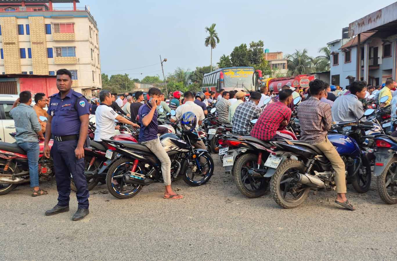 d8636f47-6bc7-49d8-8f3a-141cb4fee7ae