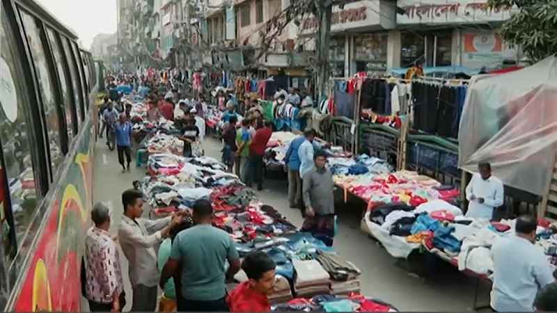 রাজধানীতে ‎সড়ক ও ফুটপাত দখলমুক্ত করতে মাঠে নামছে পুলিশ