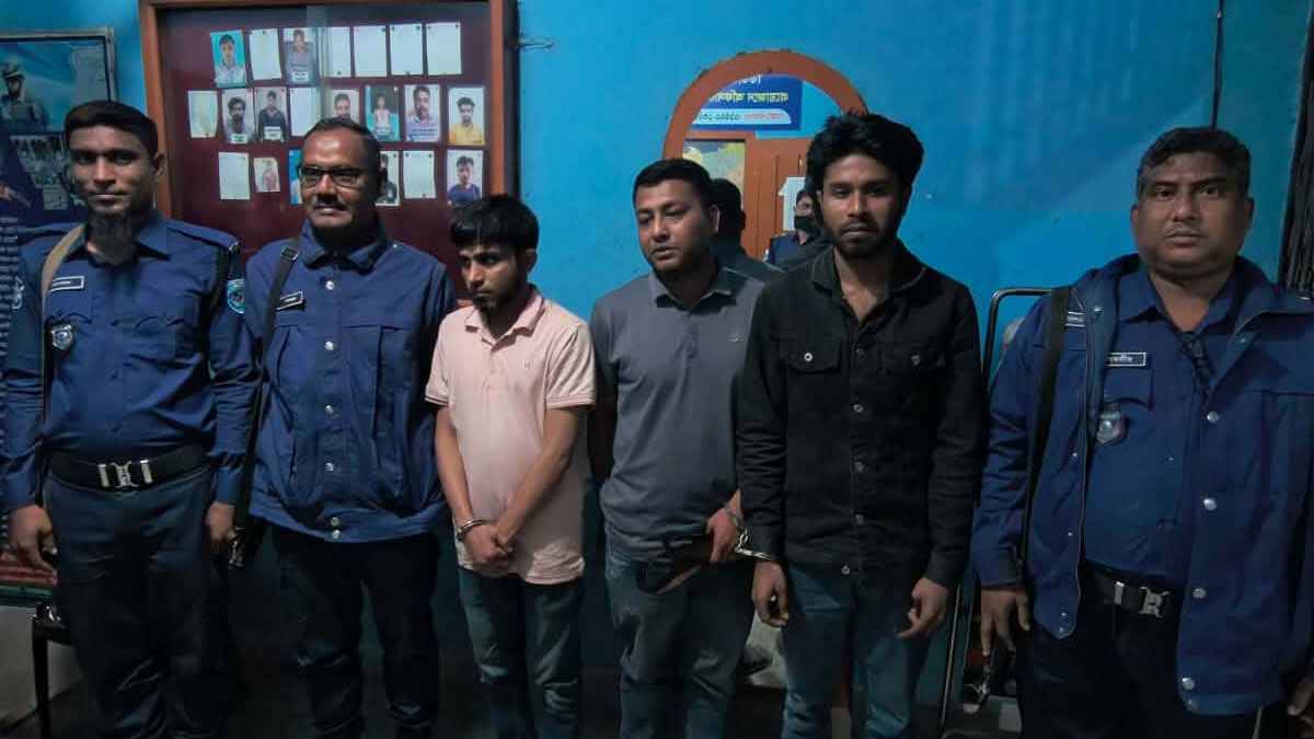 গাইবান্ধায় চাঁদাবাজির অভিযোগে বিএনপি ও অঙ্গসংগঠনের ৩ নেতা গ্রেফতার