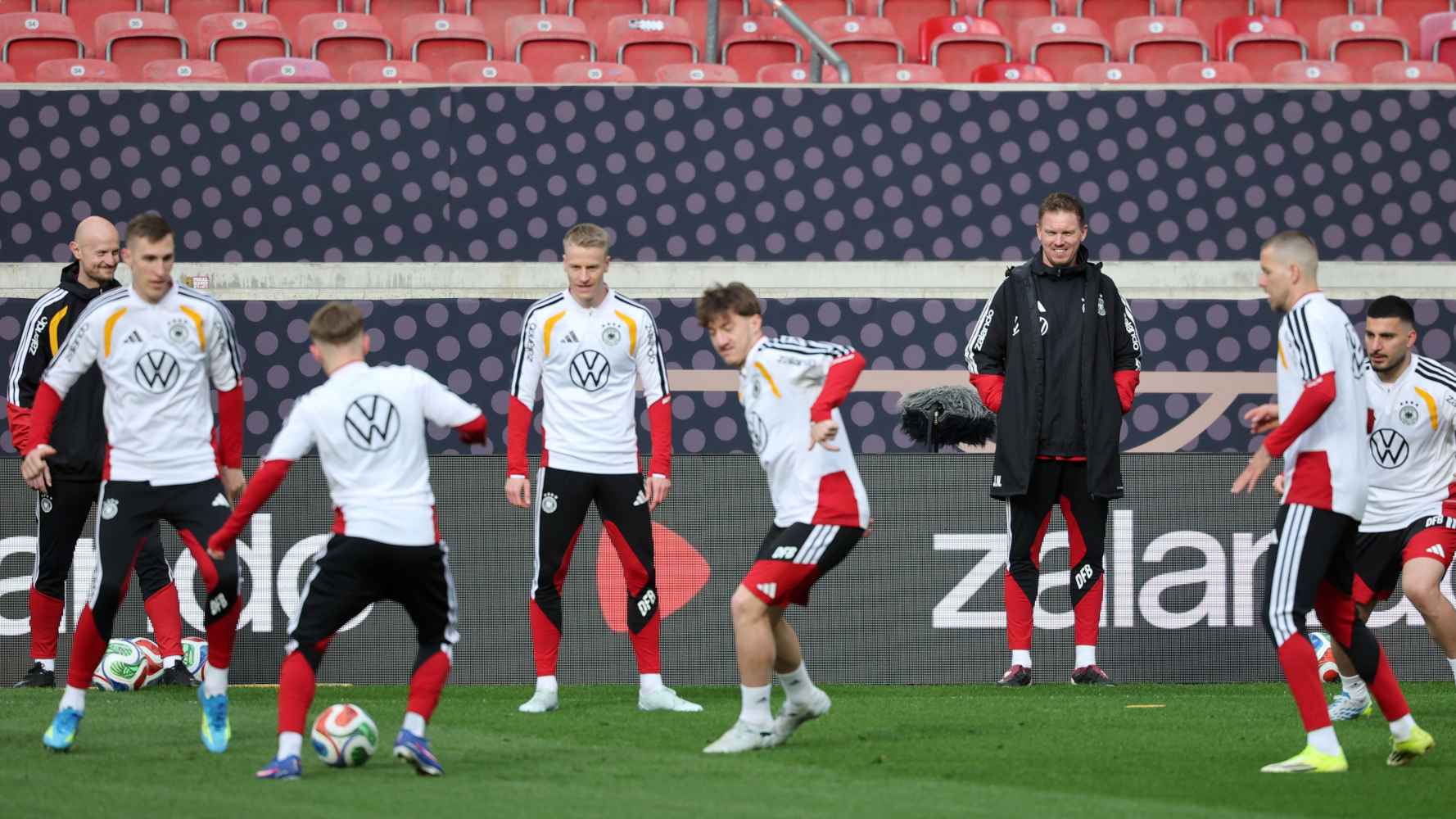 প্রীতি ম্যাচে রাতে মাঠে নামছে জার্মানি