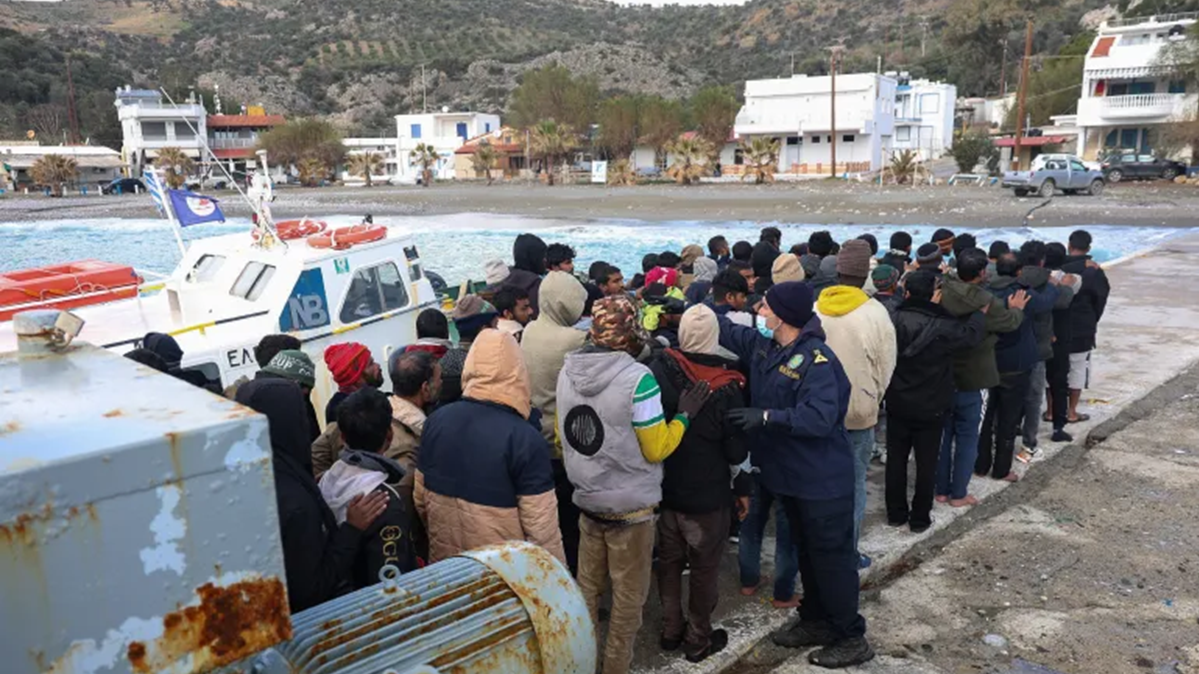 পানি-খাবার ছাড়া ৬ দিন সাগরে থেকে ২২ জনের মৃত্যু, ২১ বাংলাদেশি উদ্ধার