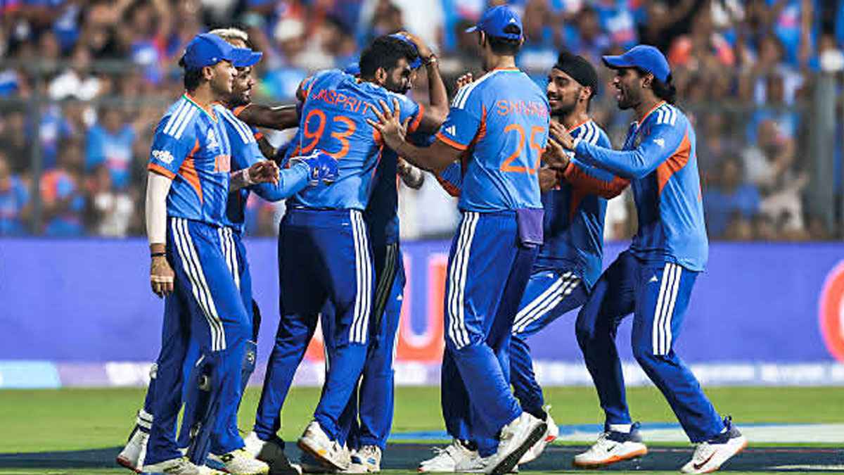 ৪৯৯ রানের ম্যাচে ইংল্যান্ডকে ৭  রানে হারিয়ে ফাইনালে  ভারত