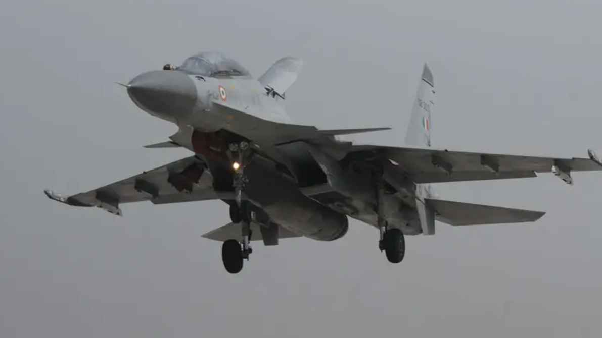 দুর্গম পাহাড়ে ভারতের যুদ্ধবিমান বিধ্বস্ত, ২ পাইলট নিহত