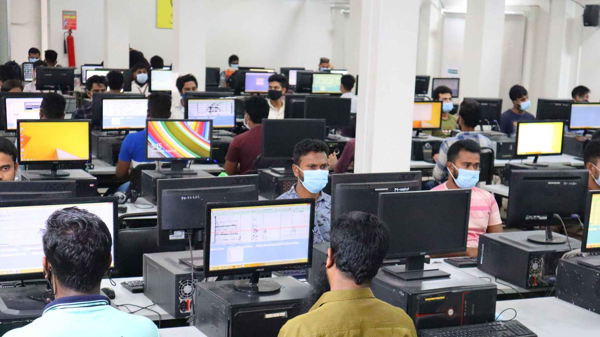 ২০০ জনকে চাকরি দেবে গোল্ডেন হারভেস্ট, অভিজ্ঞতা লাগবে না 