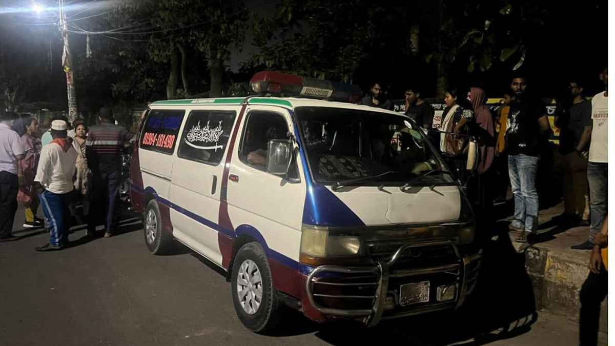 প্রাইভেট কারের ধাক্কায় রিকশা থেকে পড়ে খুবি শিক্ষার্থী ‍নিহত