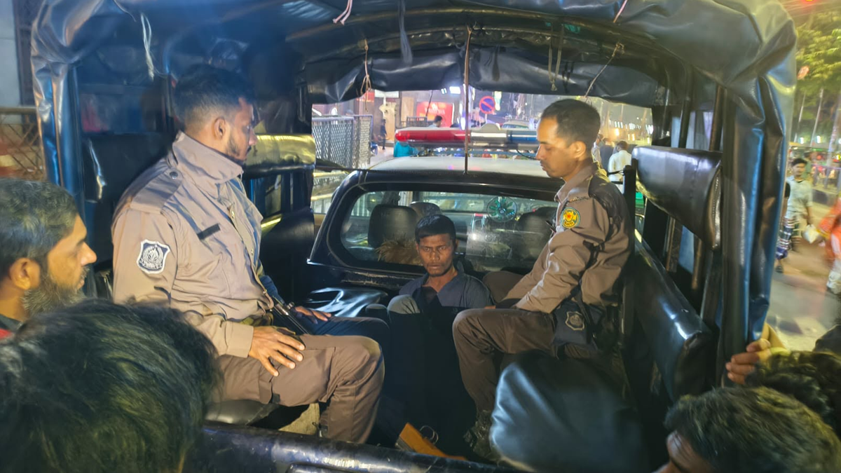 ‎কারওয়ান বাজার রেললাইনে মাদক নিয়ে ঝগড়া, কাঁচের টুকরোর আঘাতে কিশোর নিহত