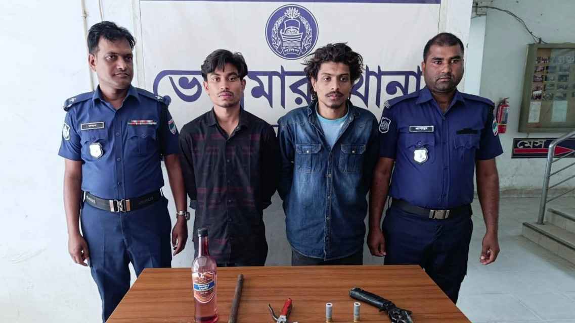 কুষ্টিয়ায় ডাকাতির প্রস্তুতিকালে অস্ত্র-গুলিসহ গ্রেফতার ৩