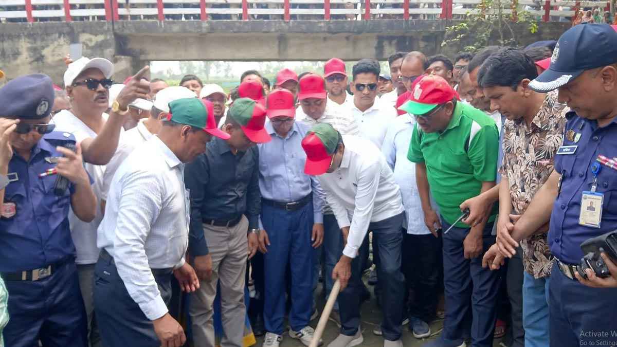 খাল খননে সুফলভোগী হবে হতদরিদ্ররা: ত্রাণমন্ত্রী
