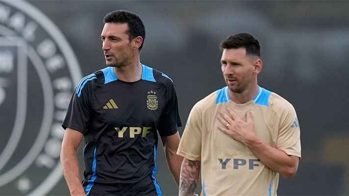 বিশ্বকাপে মেসির খেলা এখনো অনিশ্চিত: স্কালোনি