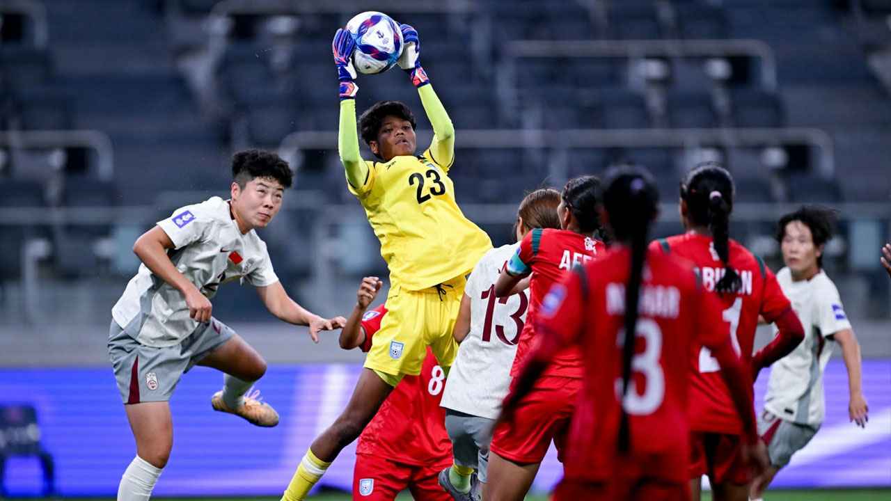 ‘গোলকিপার মিলি এলভিস প্রিসলির মতো, দারুণ একটা স্টাইল আছে’