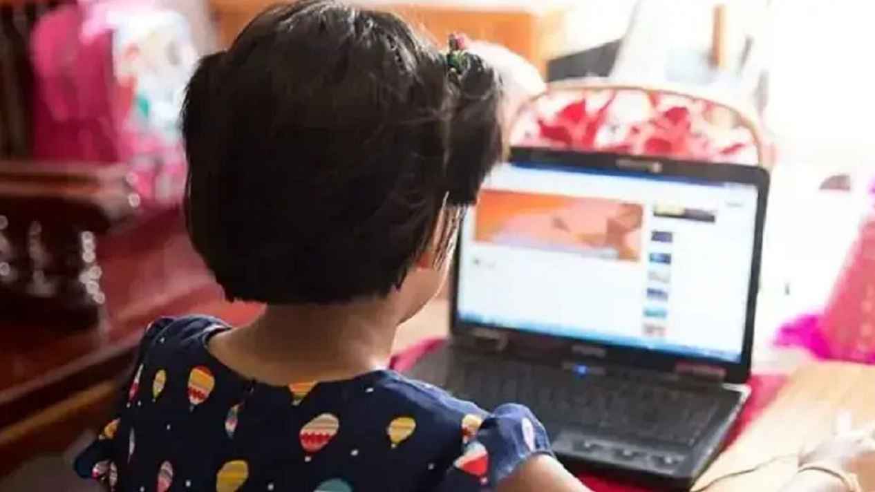 শিক্ষাপ্রতিষ্ঠানে তিন দিন অনলাইনে ক্লাসের প্রস্তাব