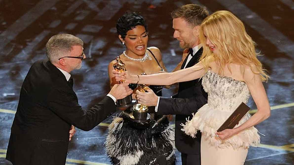 ৯৮তম অস্কারে সেরার মুকুট জিতলেন যারা