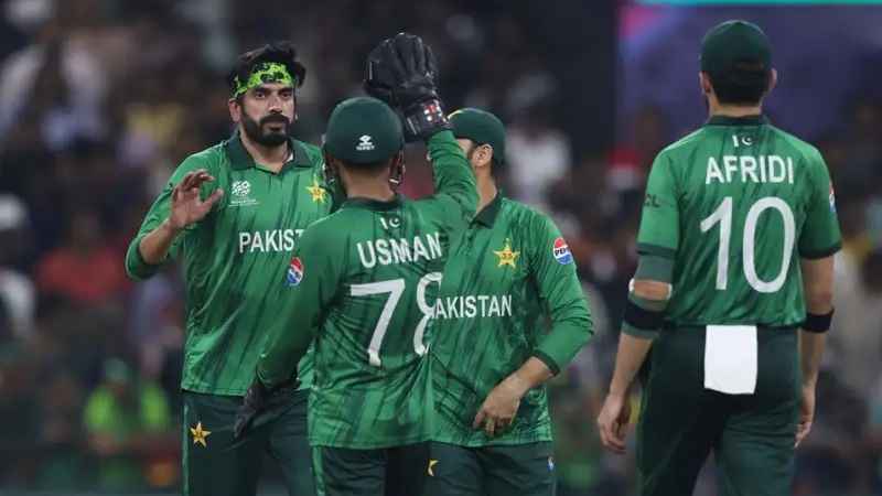 বিশ্বকাপ ব্যর্থতায় পাকিস্তানি ক্রিকেটারদের বড় অঙ্কের জরিমানা বোর্ডের