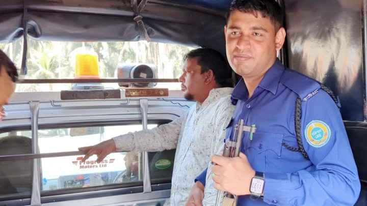 পটুয়াখালীতে ব্যাংক থেকে ছিনতাইকারী চক্রের ৩ সদস্য গ্রেফতার