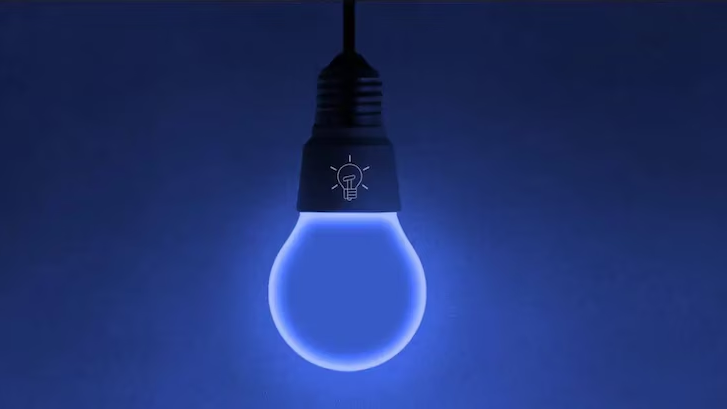 সুইচ বন্ধ করার পরেও এলইডি বাল্ব জ্বলে কেন?