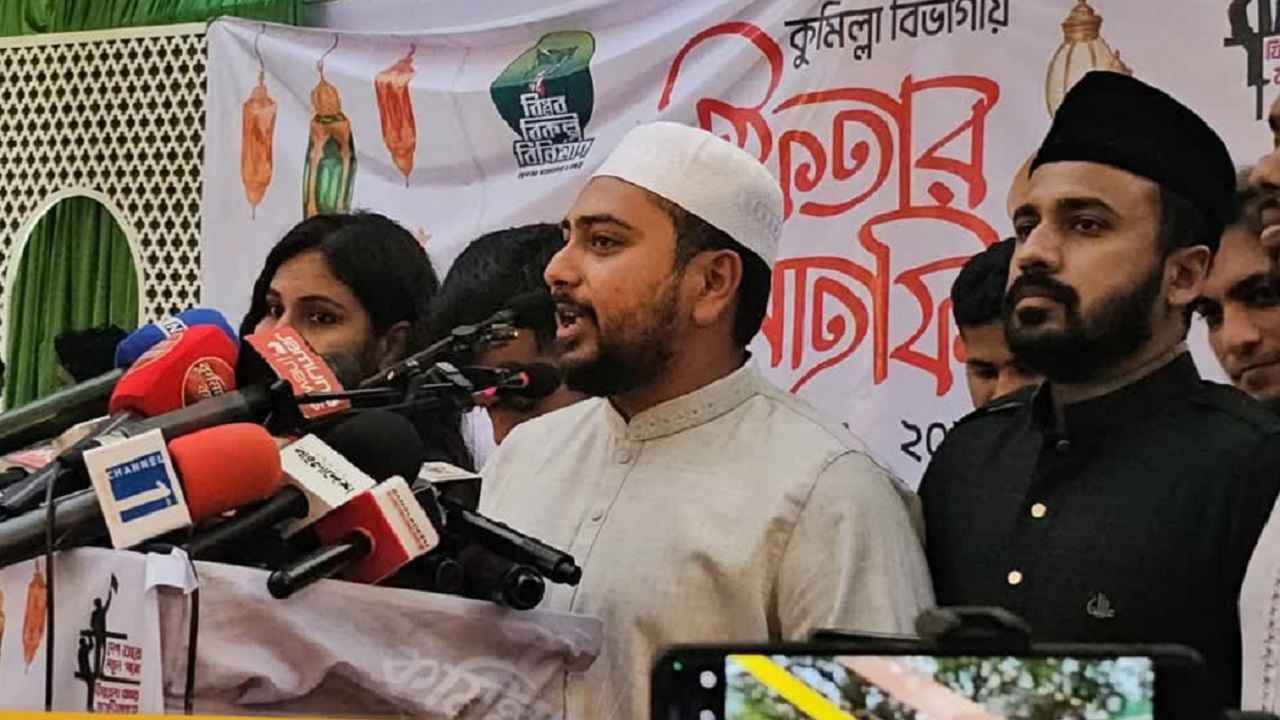 জনগণের রায় আদালতে নিলে রাজপথে নামার হুঁশিয়ারি নাহিদ ইসলামের